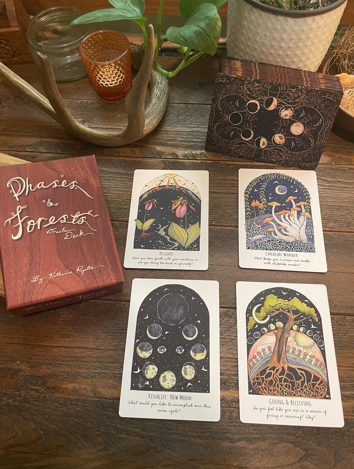 【預訂】 Phases and Forests Oracle Deck
