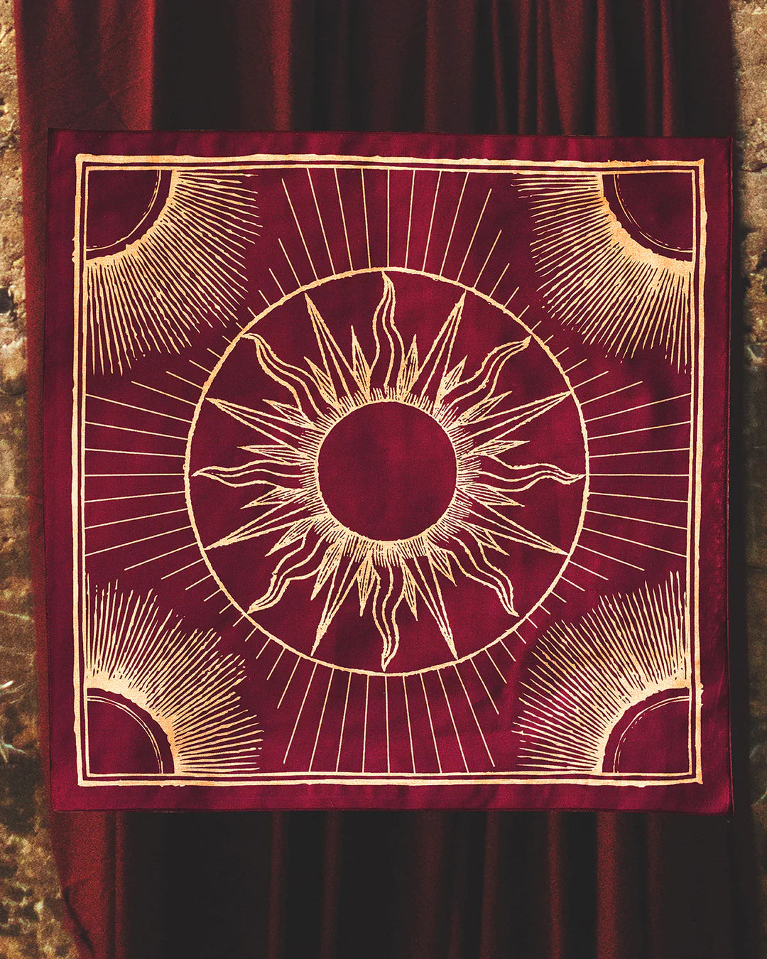 Somnia Tarot Cloth (The Sun)