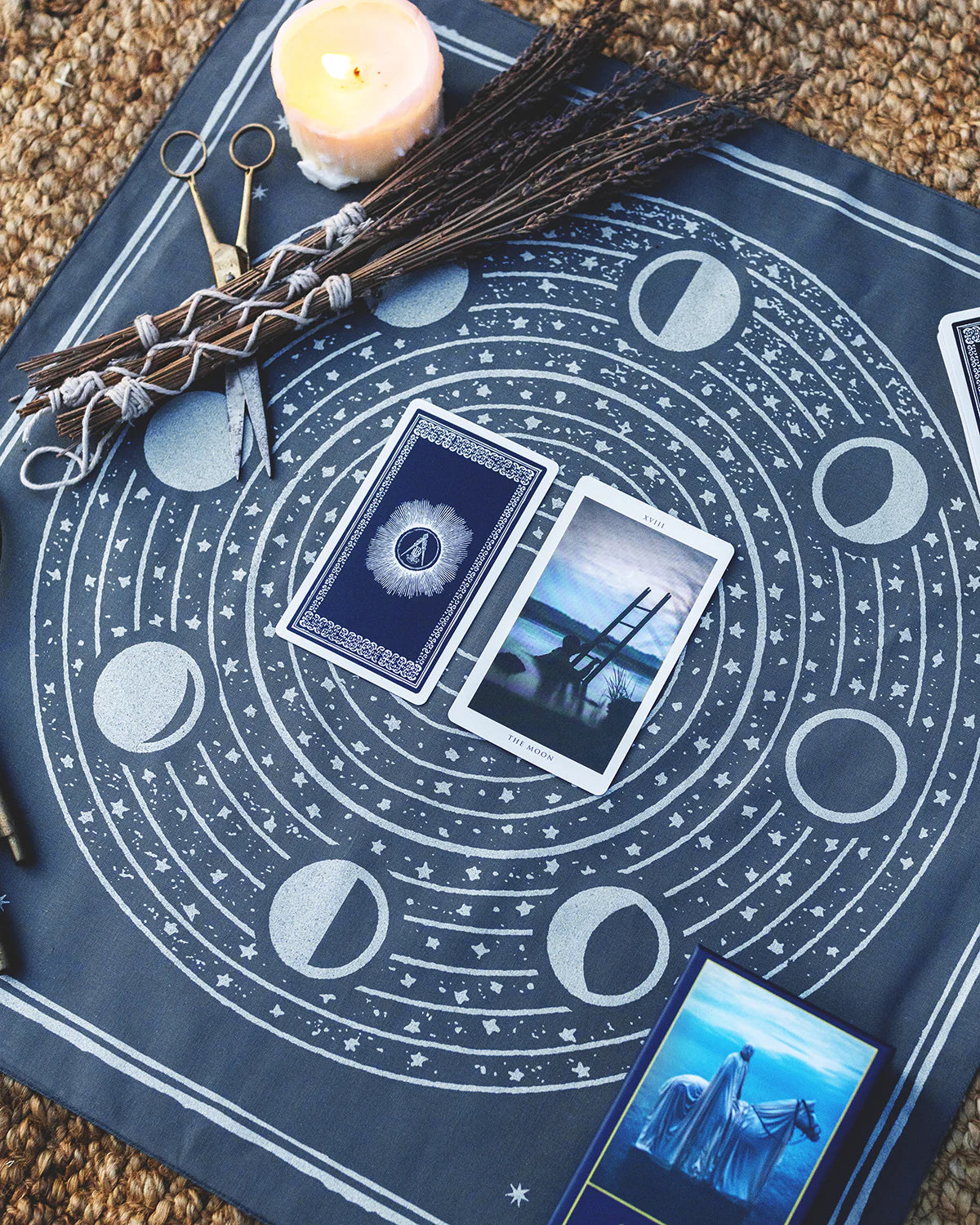 Somnia Tarot Cloth (The Moon)